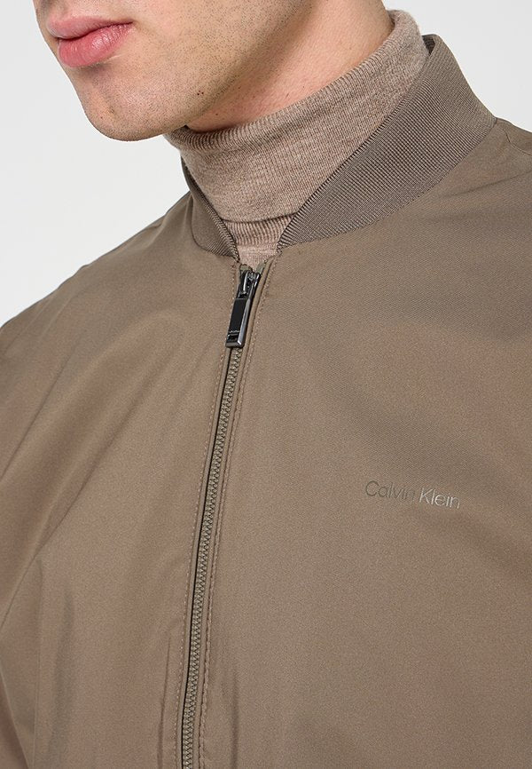 Calvin Klein REGULAR FIT