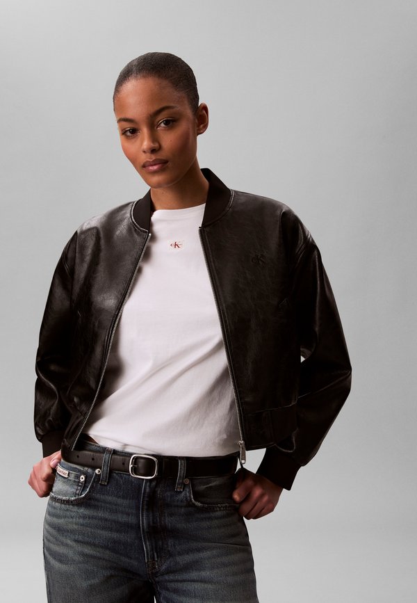 Calvin Klein Jeans CLASSIC FIT