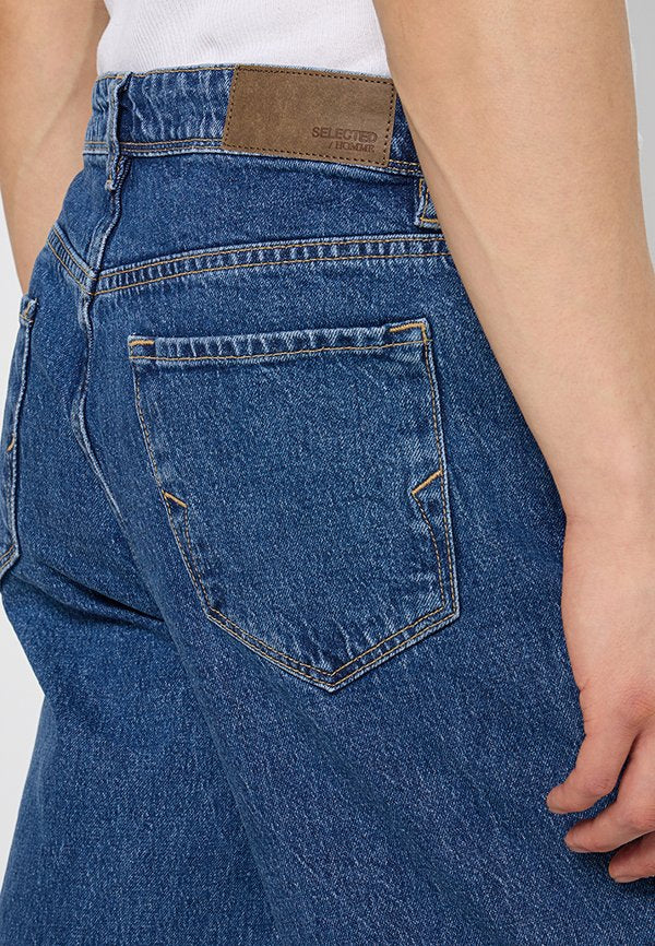 Selected REGULAR FIT