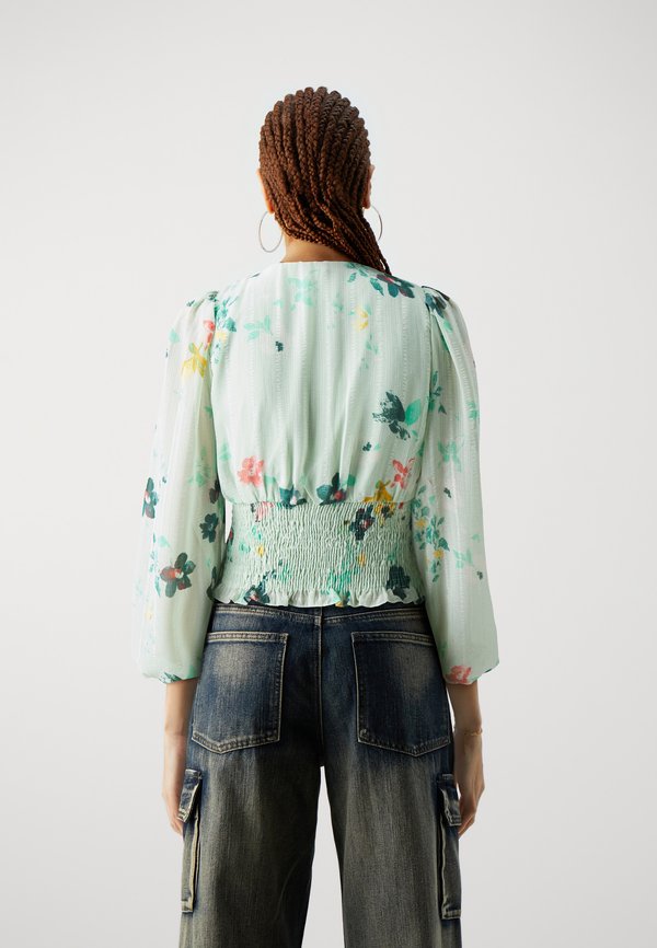 Vero Moda VMROSA V NECK SMOCK