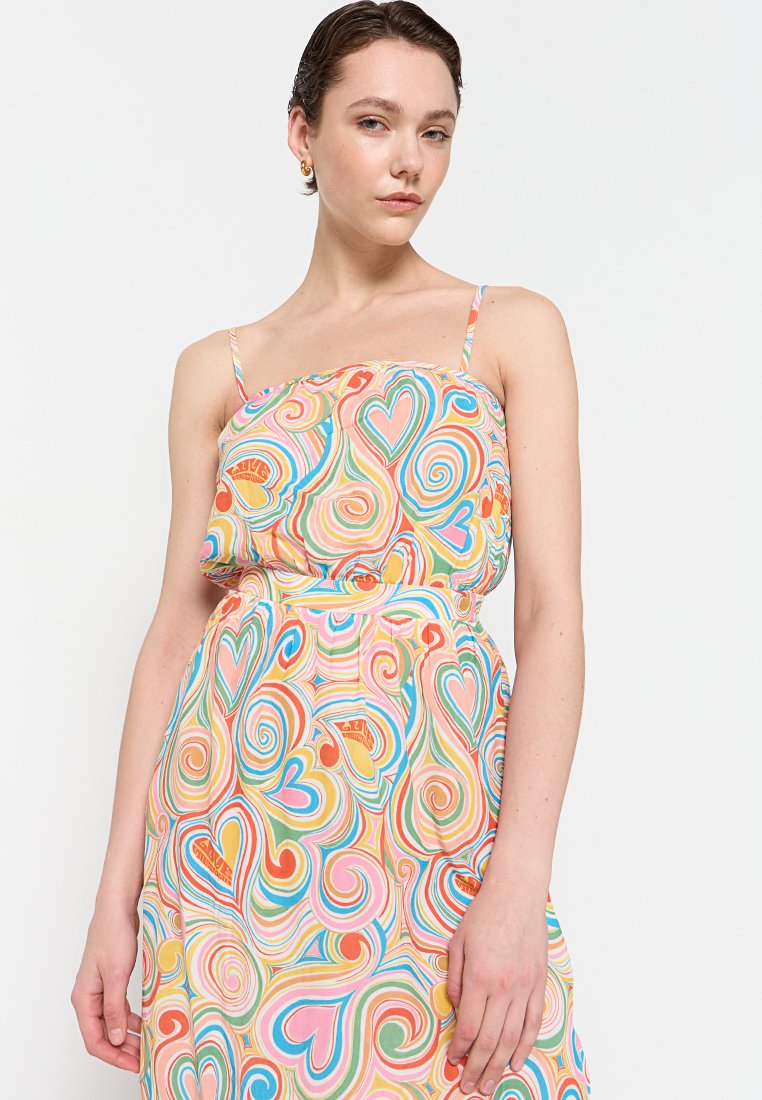 Love Moschino