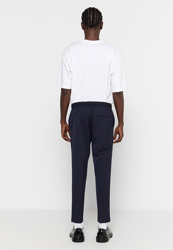 Calvin Klein SLIM FIT