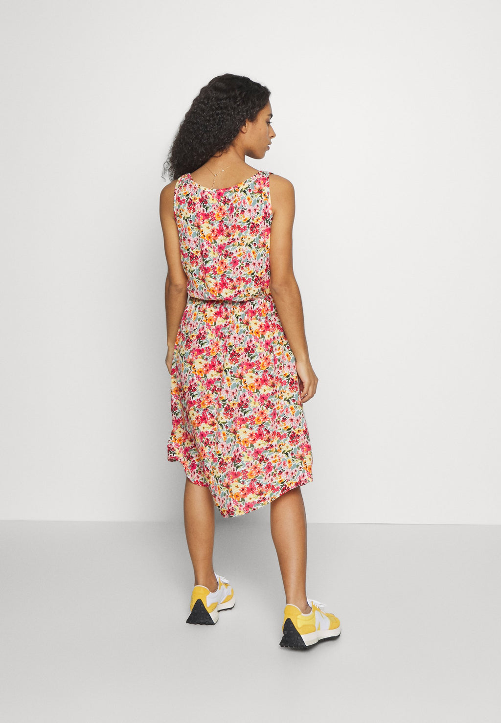ONLY Petite ONLFREDERIKKE SARAH DRESS