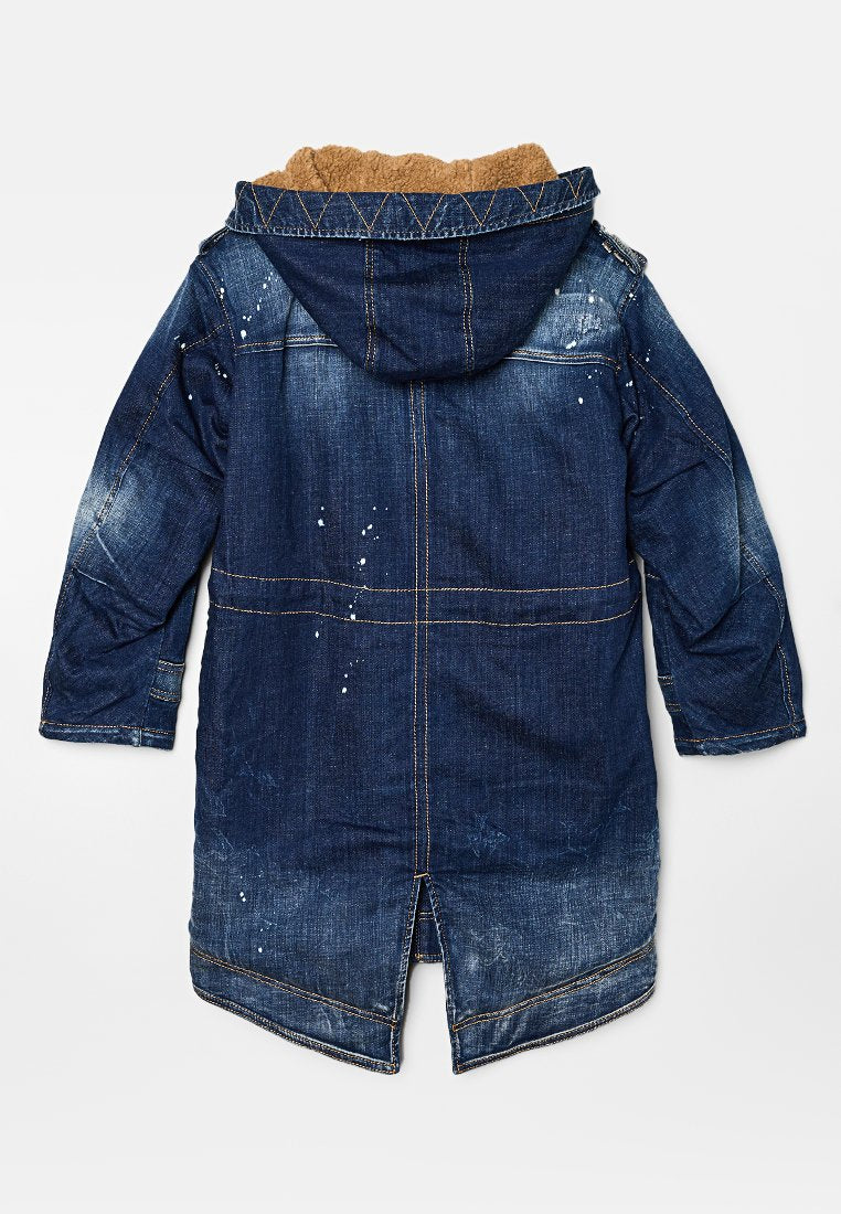 Dsquared2