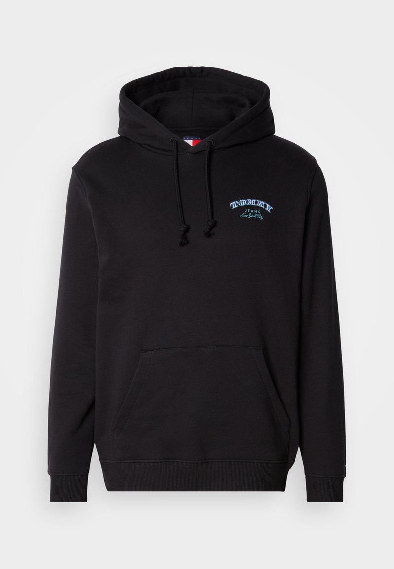 Schwarzer Kapuzenpullover mit Kängurutasche, Kordelzugkapuze und blauer, gestickter Schrift auf der Brust. Hergestellt aus weichem Baumwollmischgewebe.