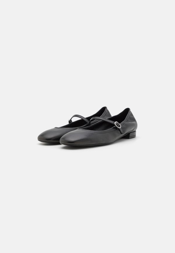 Stuart Weitzman CLARIS BALLET FLAT