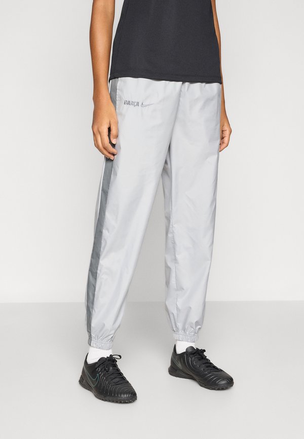 Nike Performance FCB