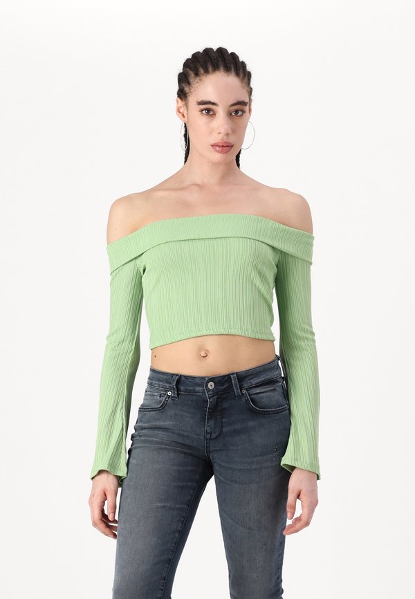 Even&Odd OFF THE SHOULDER CROP