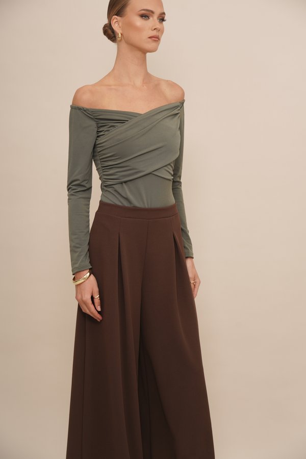 WAL G. HALLE OFF SHOULDER