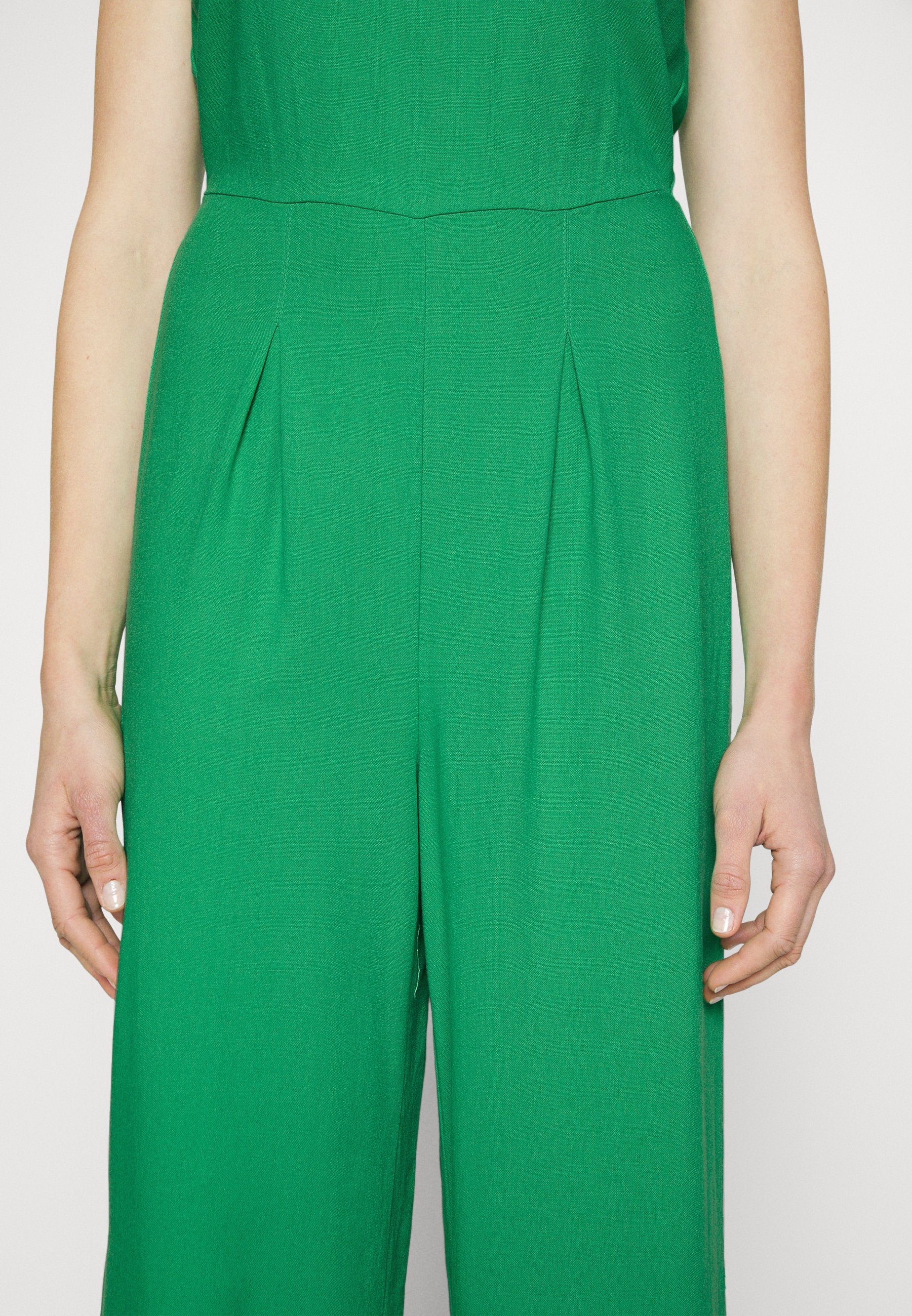 Vero Moda Tall VMMYMILO CULOTTE JUMPSUIT