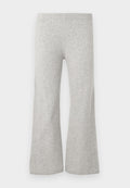Graue, ausgestellte Hose aus strukturierter Strickware, mit einem elastischen Bund und einer glatten Verarbeitung ohne sichtbare Nähte oder Taschen.