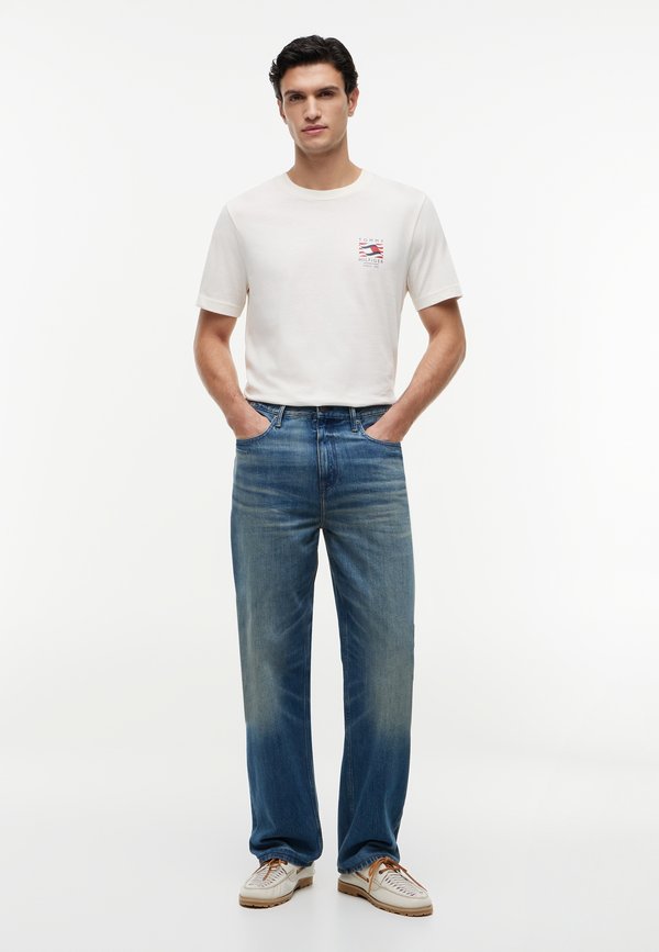 Tommy Hilfiger AMERICANA GRAPHIC LOGO TEE