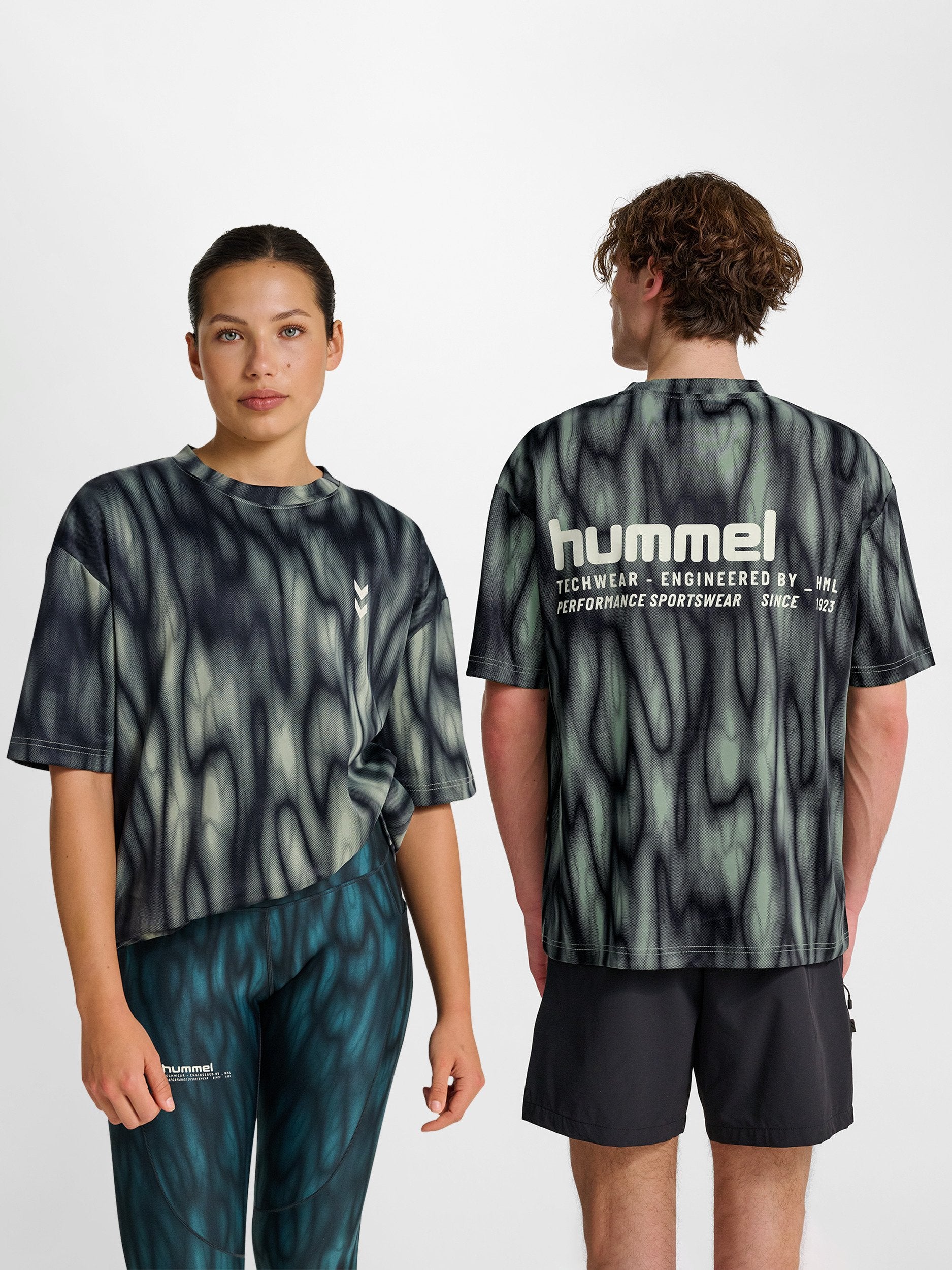 Hummel HMLHIIT AOP LOOSE S/S