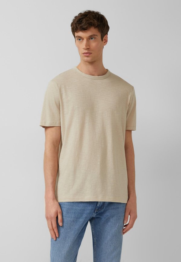 s.Oliver T-SHIRT - Basic T-shirt - beige