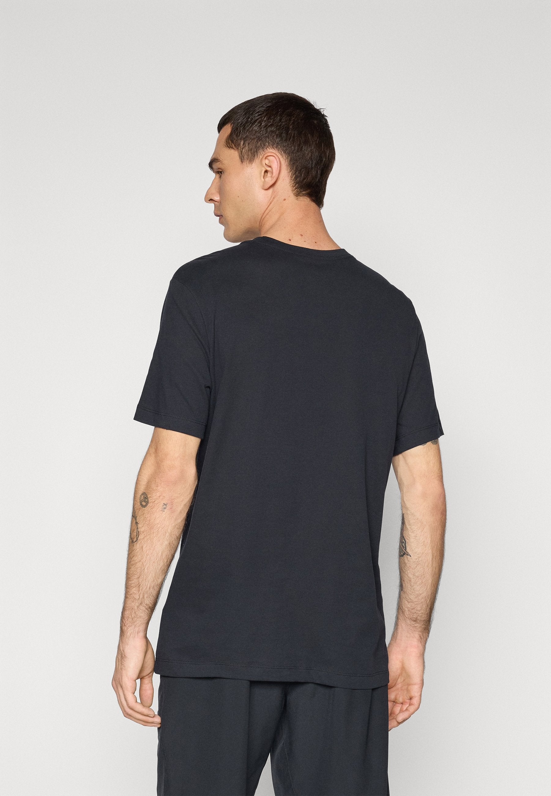 Nike Performance