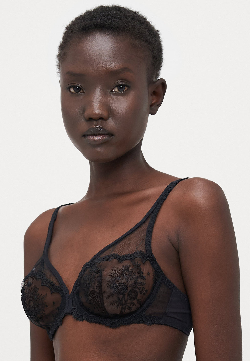 Simone Pérèle INTRIGUE