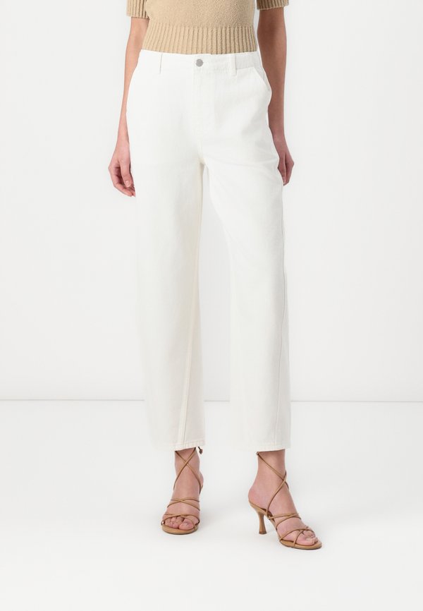 Aware Mom fit VMWHITNEY Mid rise - Mom Jeans - ecru