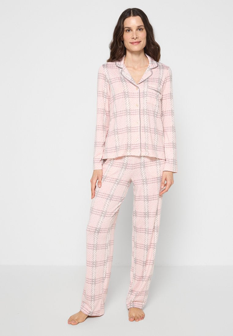 DKNY Loungewear Pyjama Media 1