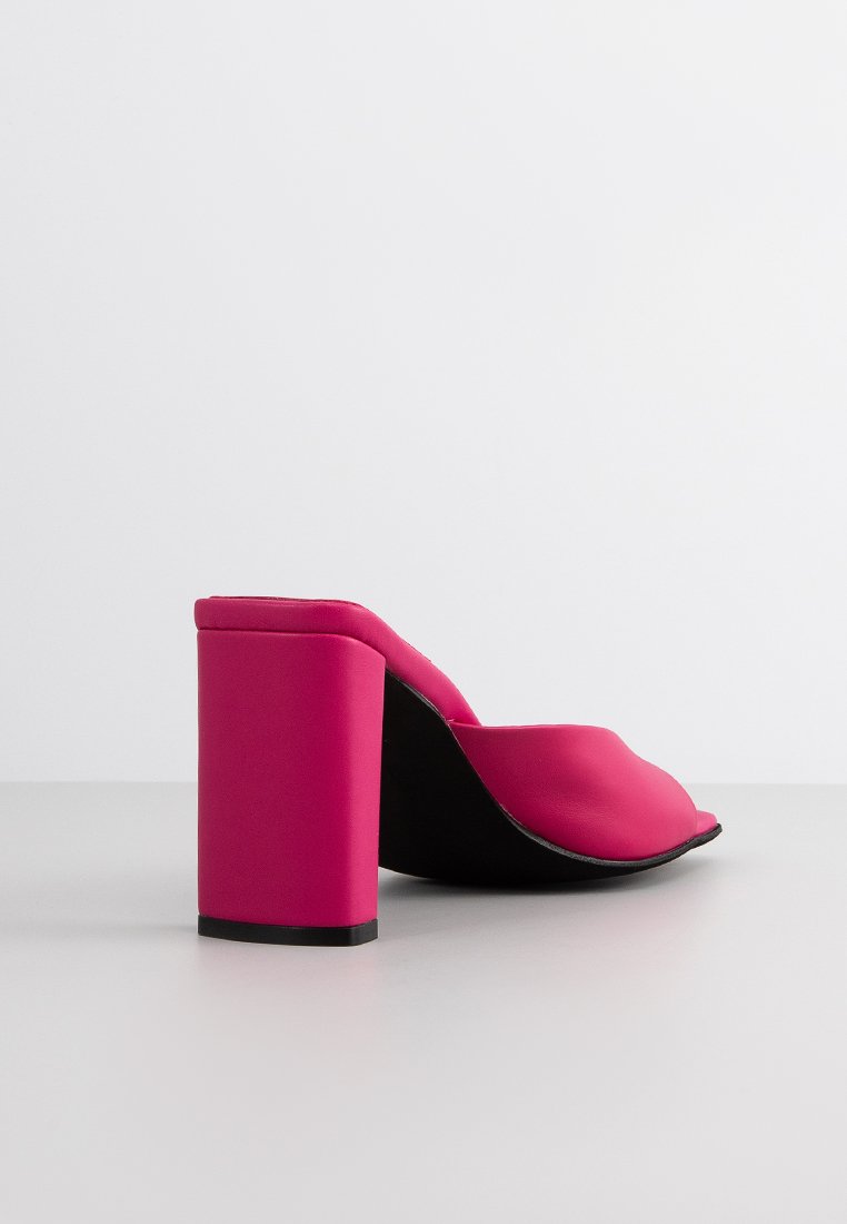 Jeffrey Campbell INSPIRED