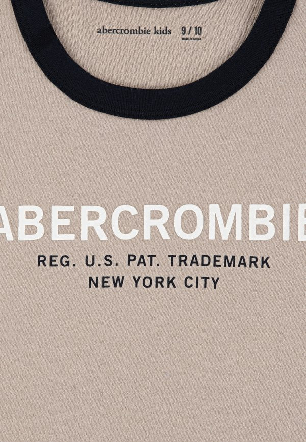 Abercrombie & Fitch RINGER