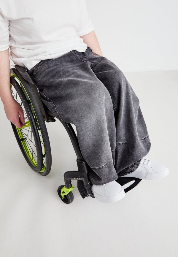 YOURTURN by Zalando ADAPTIVE JEANS UNISEX
