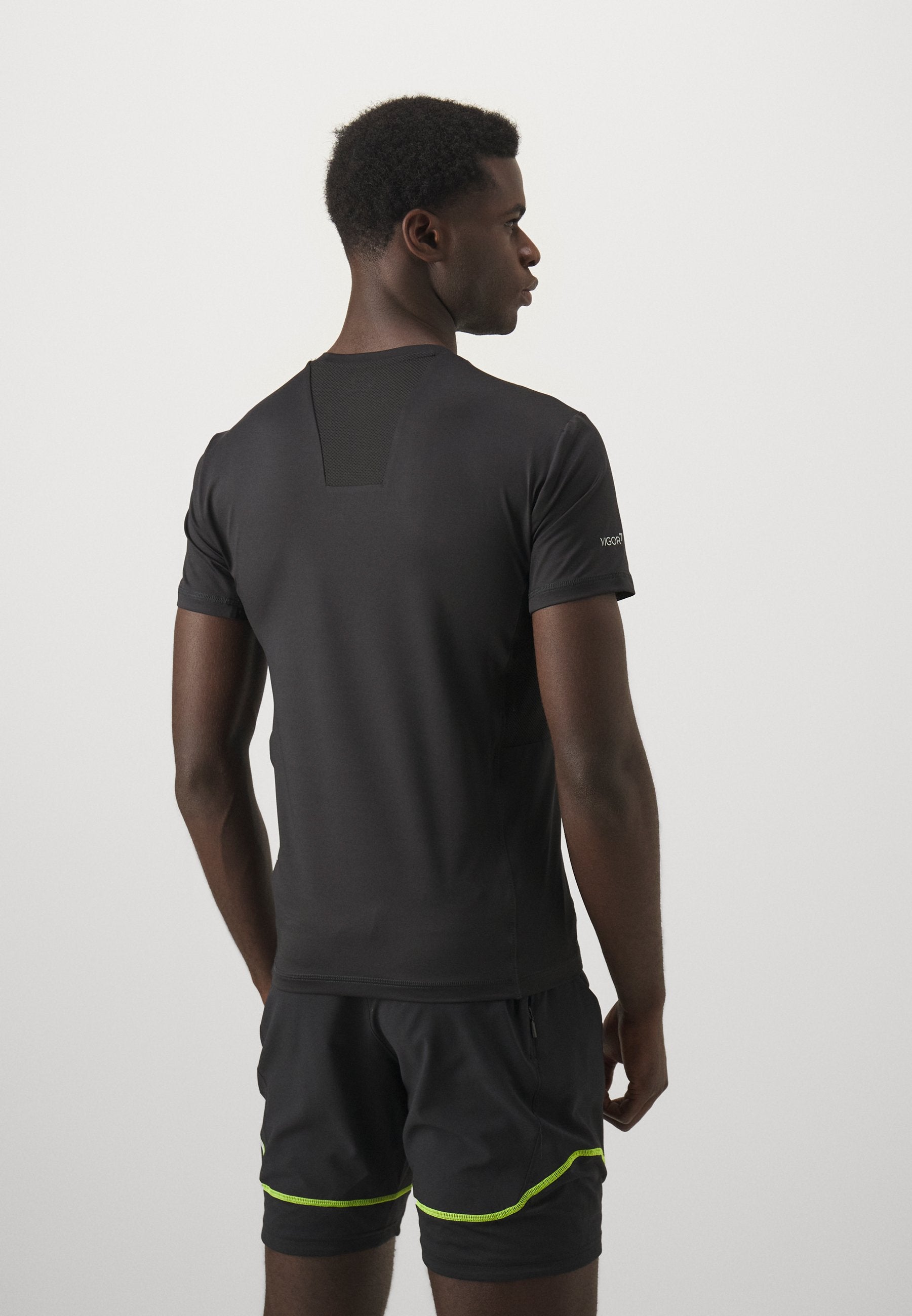 VIGOR7 TEE Media 4