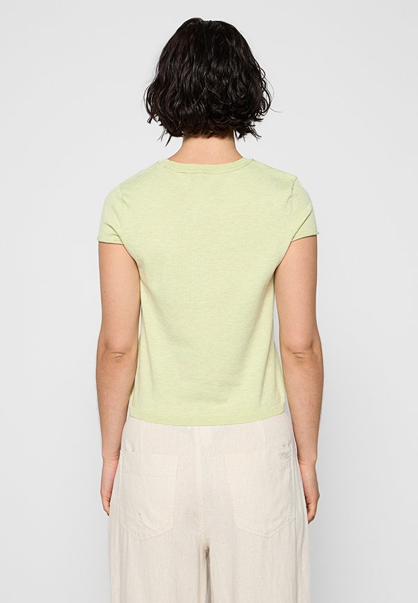 DKNY
