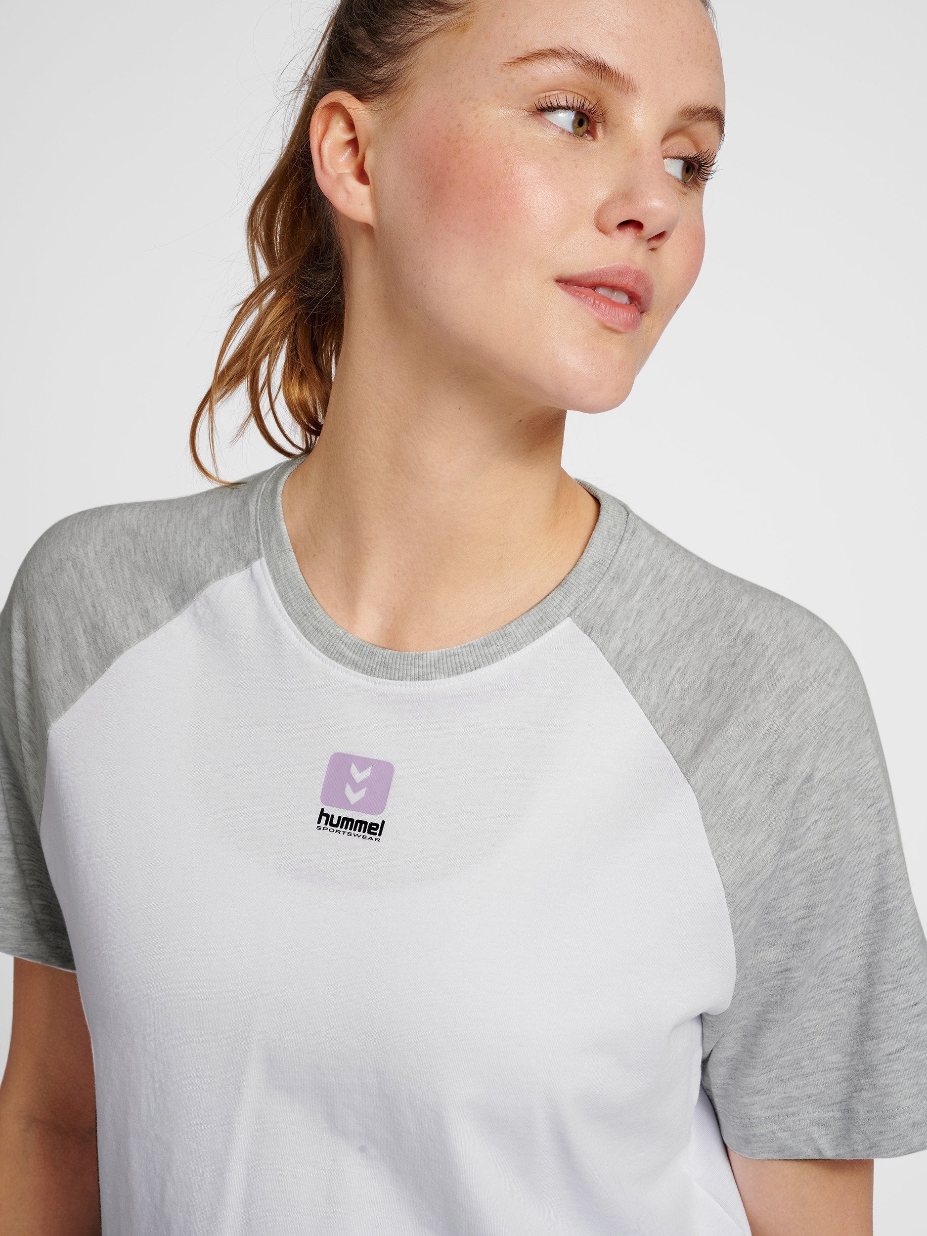 Hummel  HMLLGC NAYA CROPPED