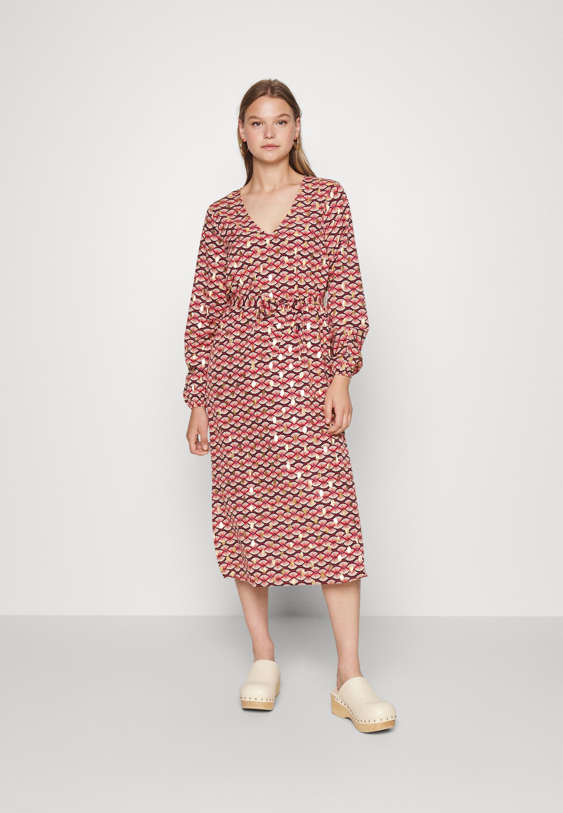 VILA VIZINO MIDI V NECK DRESS