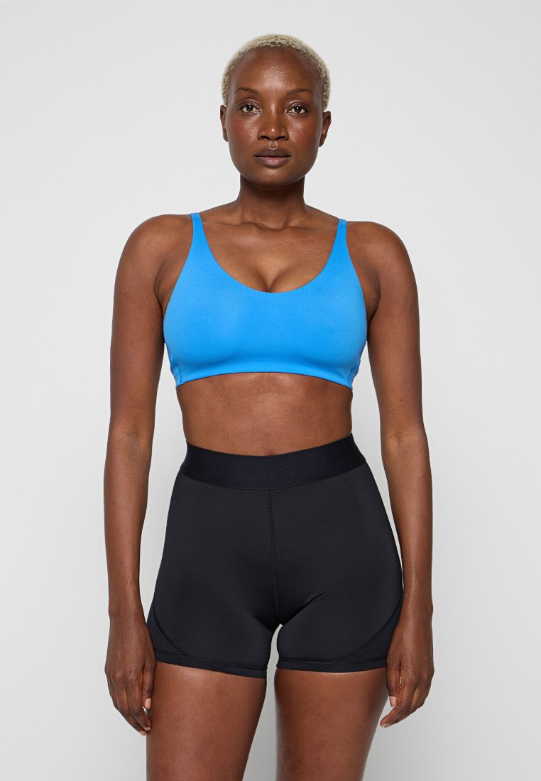 Under Armour MOTION LOW