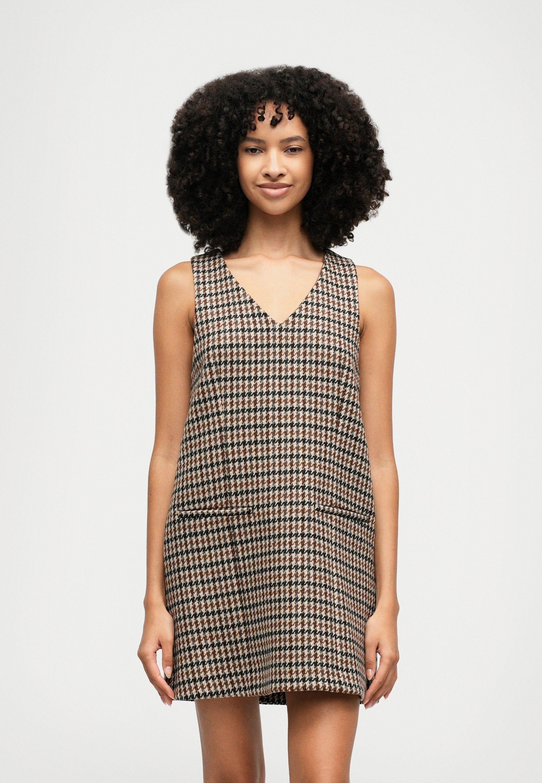 HERITAGE CHECK MINI DRESS Media 3