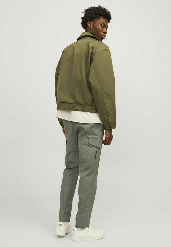 Jack & Jones KAROTTEN FIT