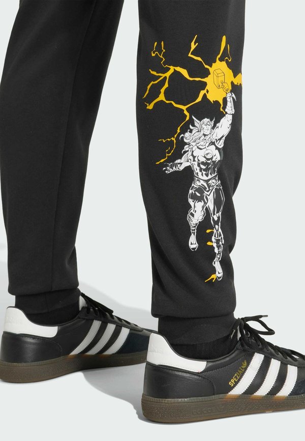 adidas Performance REAL AVENGERS