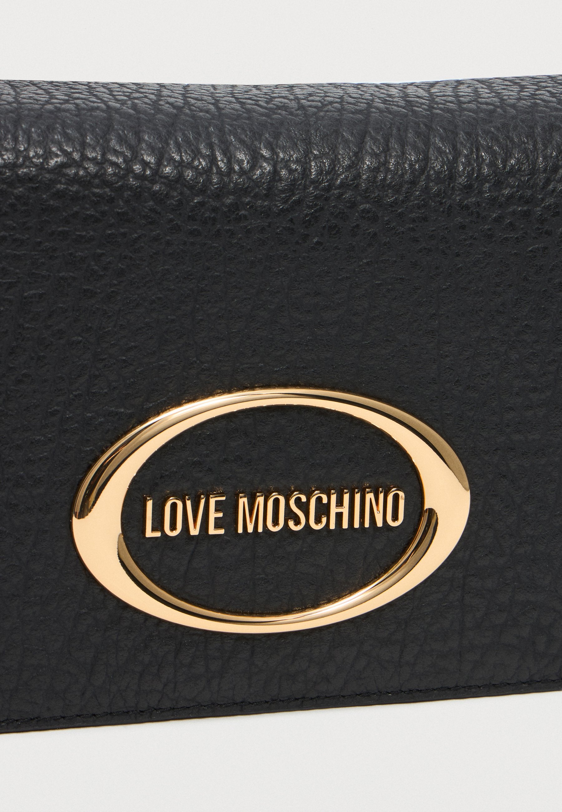 Love Moschino