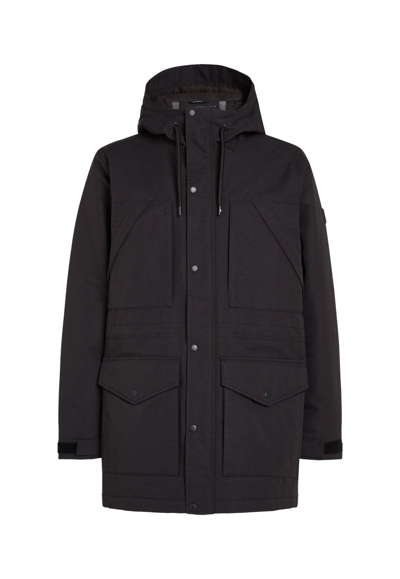 Schwarze Parkajacke mit Kapuze, zwei großen Fronttaschen, Druckknöpfen und einem strukturierten Stofffinish. Verstellbare Kordeln an der Taille.