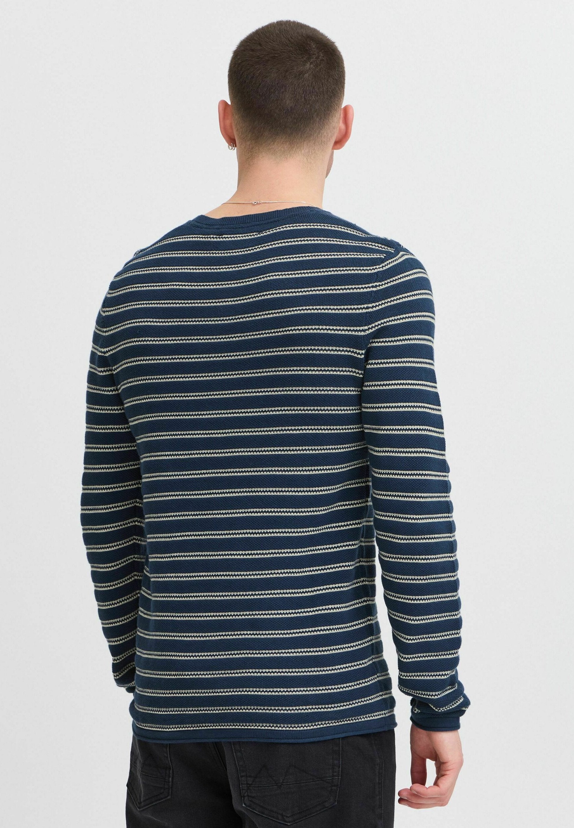 BHAJLAN FINE KNIT STRIPED Media 4
