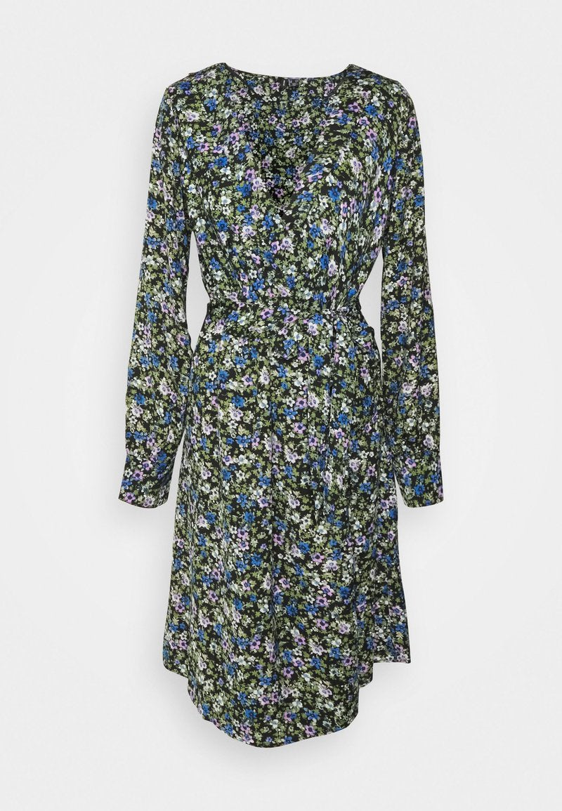 VMABBY  - Vero Moda Tall - View 1