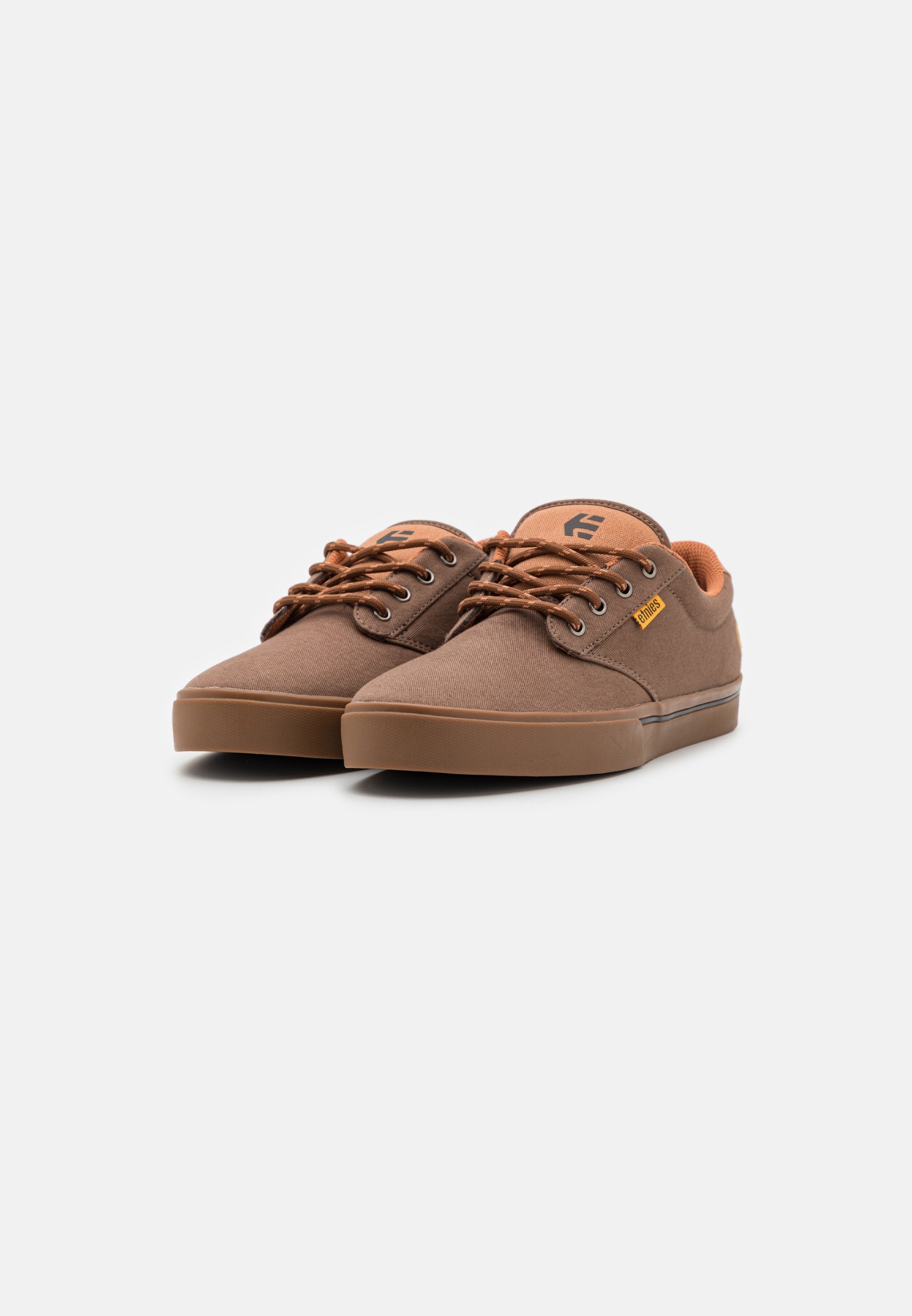 Etnies