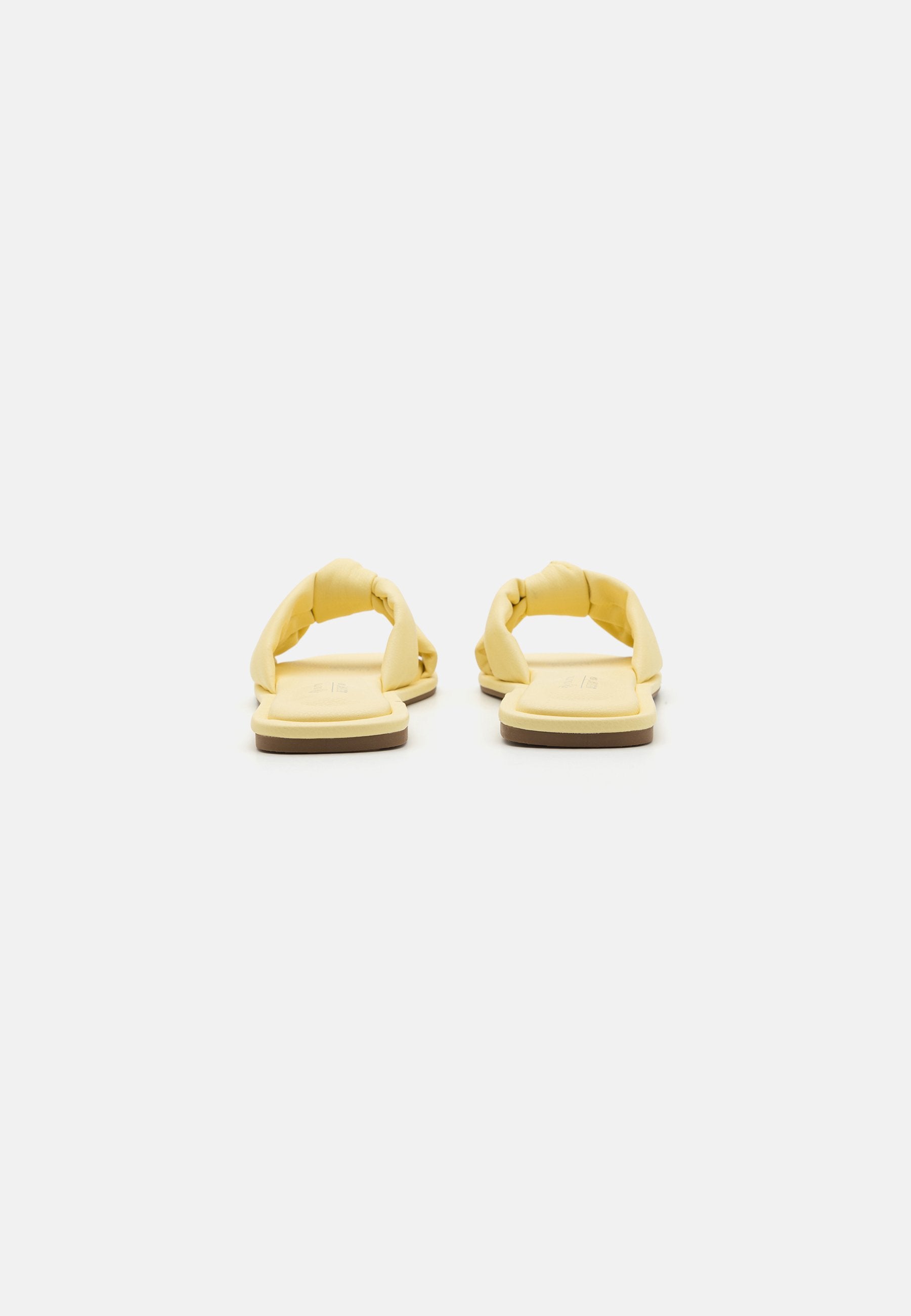 Call it Spring APRICOT B.E.D FOAM