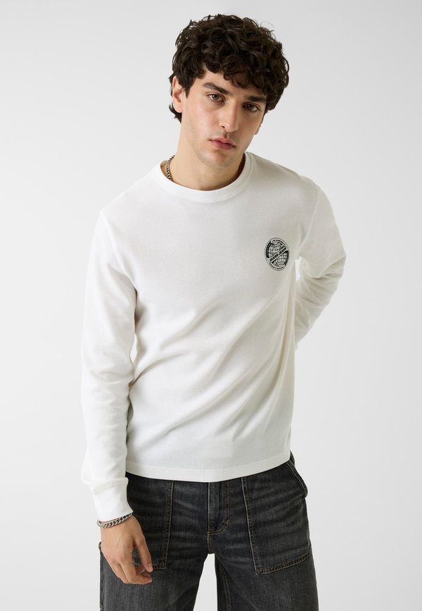 Guess LANGÄRMELIGES T-SHIRT MIT LOGO - Jumper - weiß