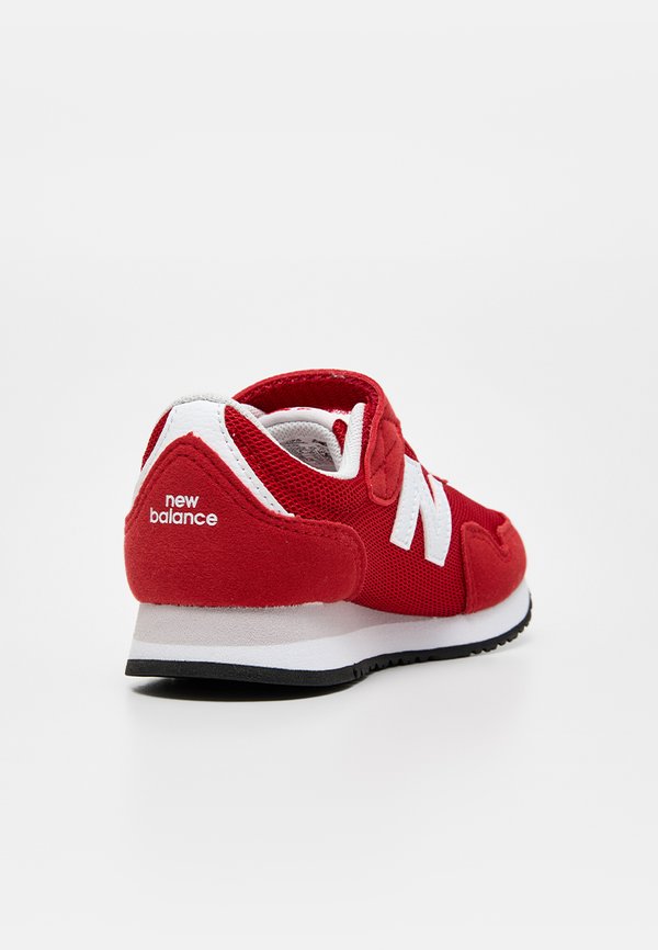 New Balance 323
