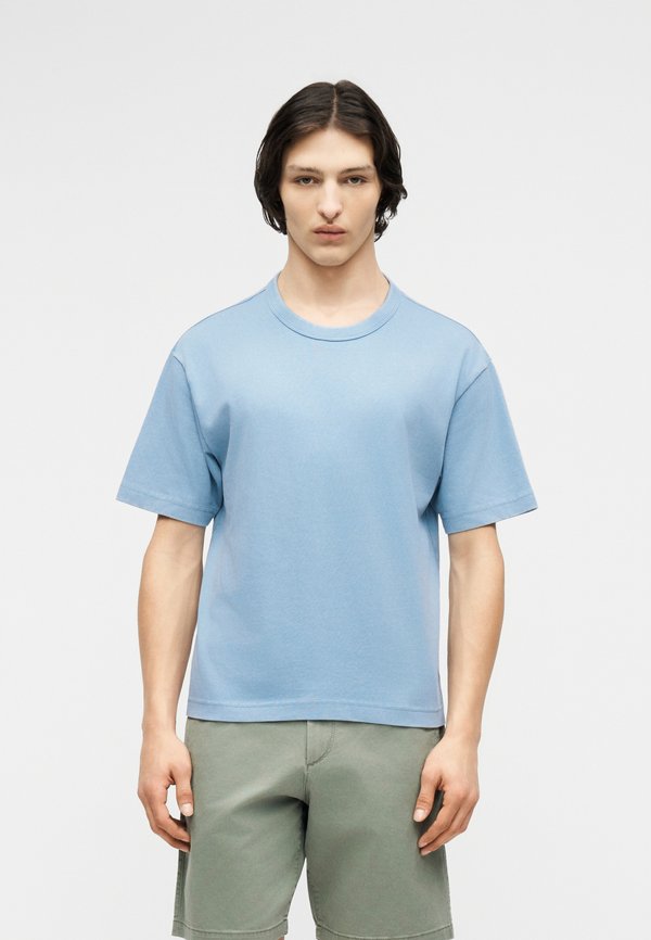GAP SOFT CROPPED