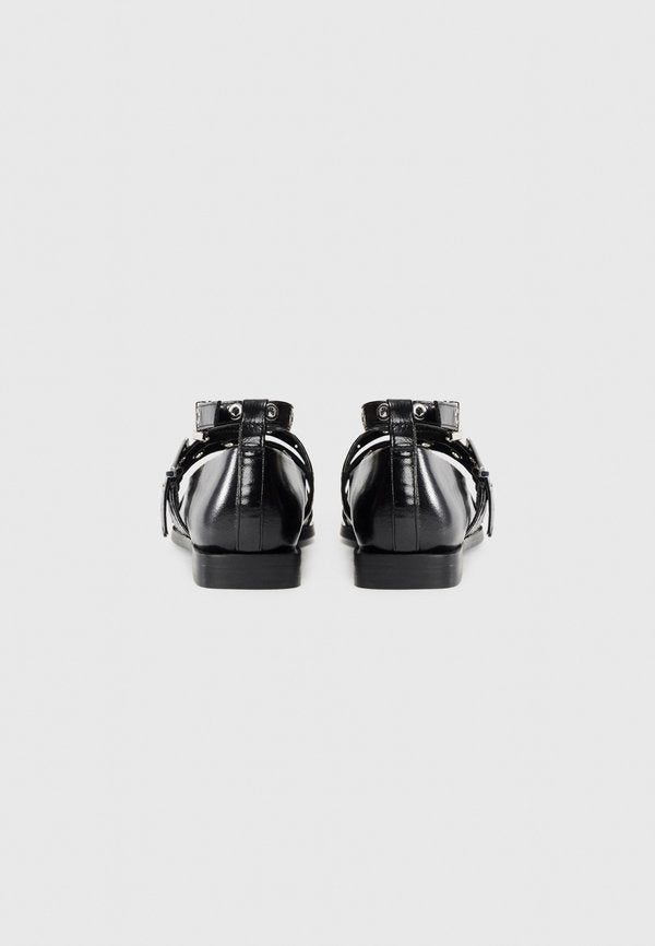 Steve Madden GRANDER