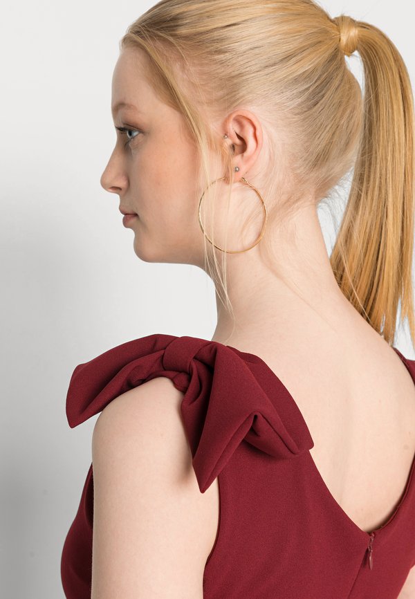 WAL G. ANYA RUCHED MIDI DRESS