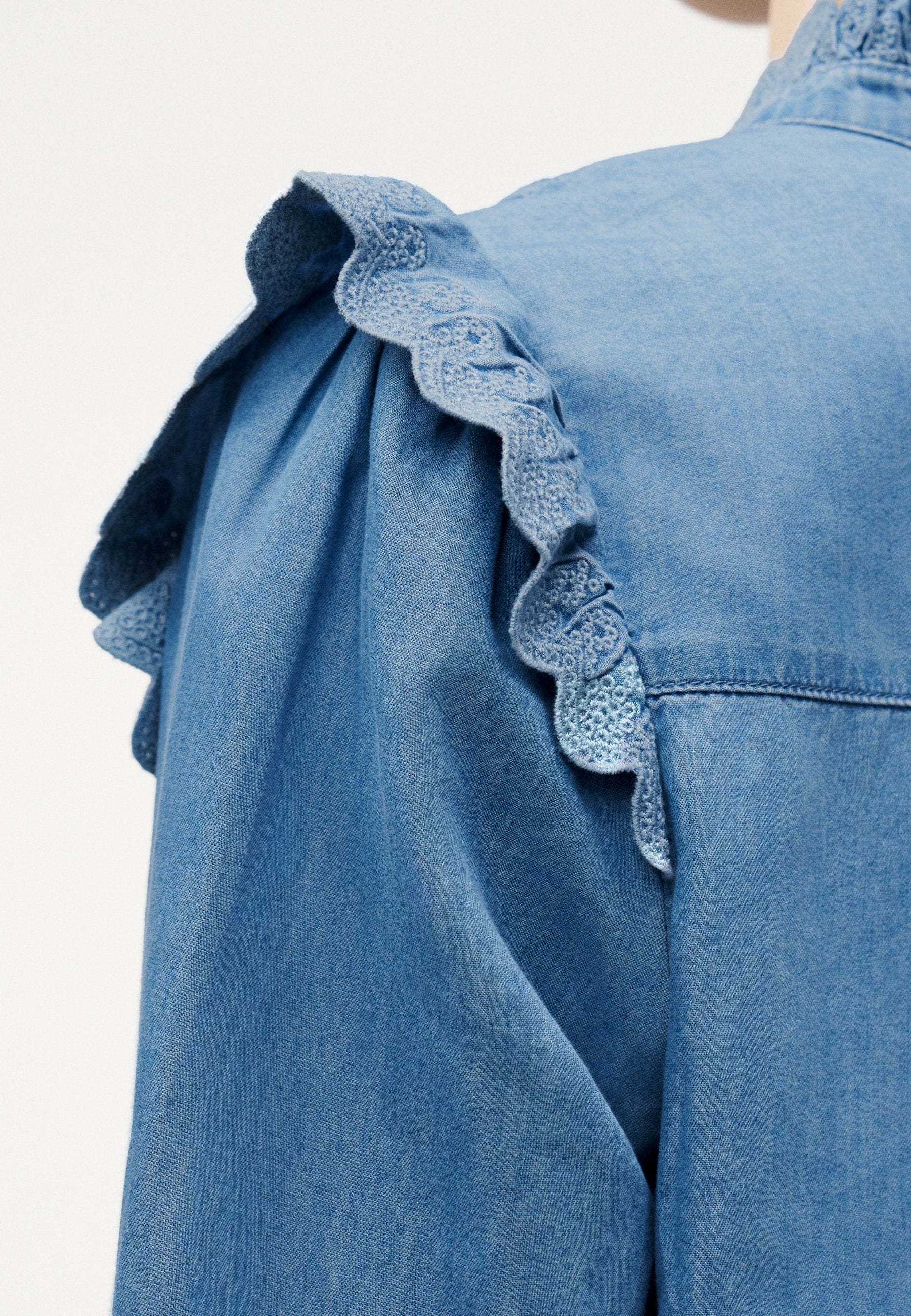 ONLPIPER FRILL SHIRT Media 6