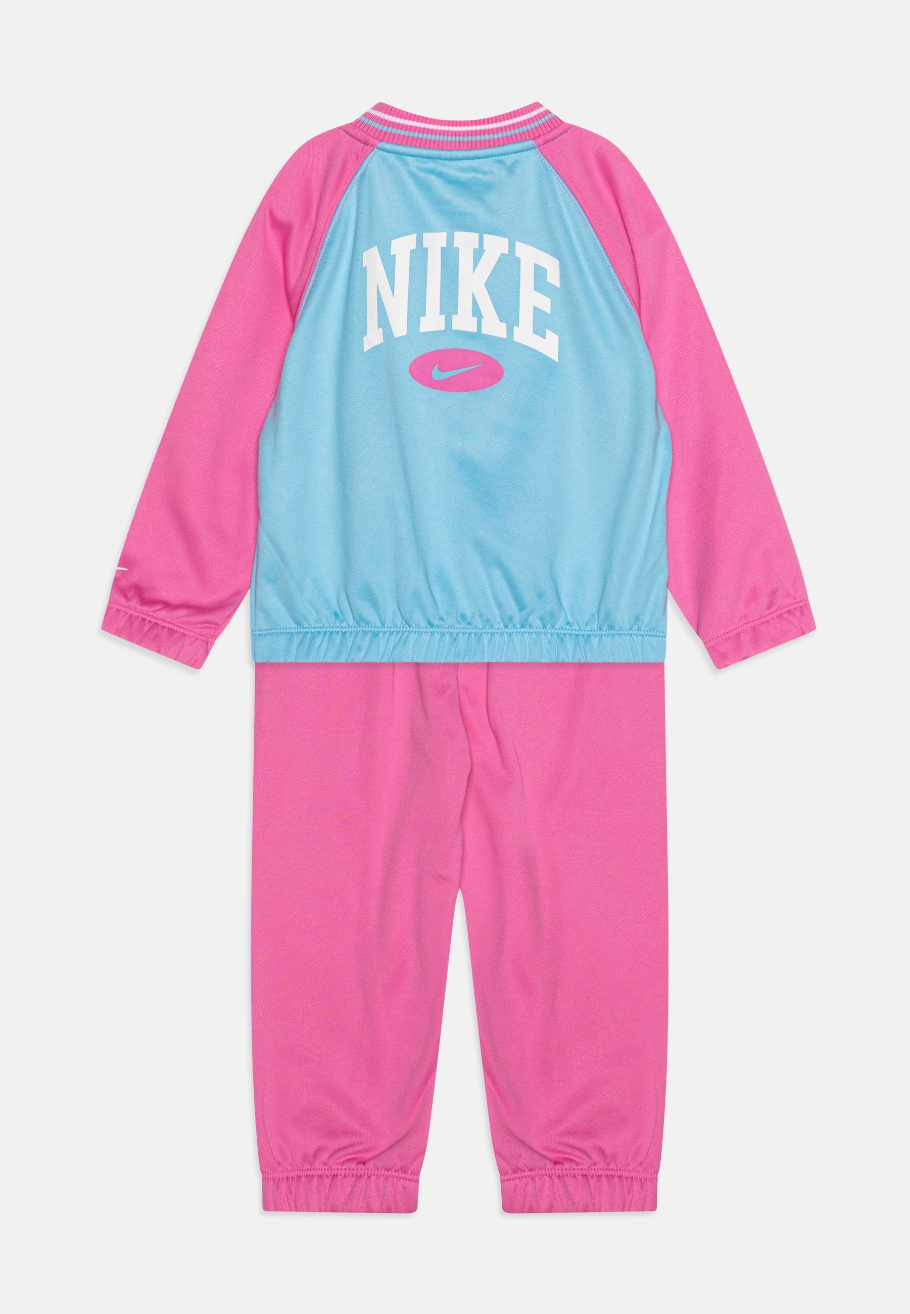 Nike Sportswear SET