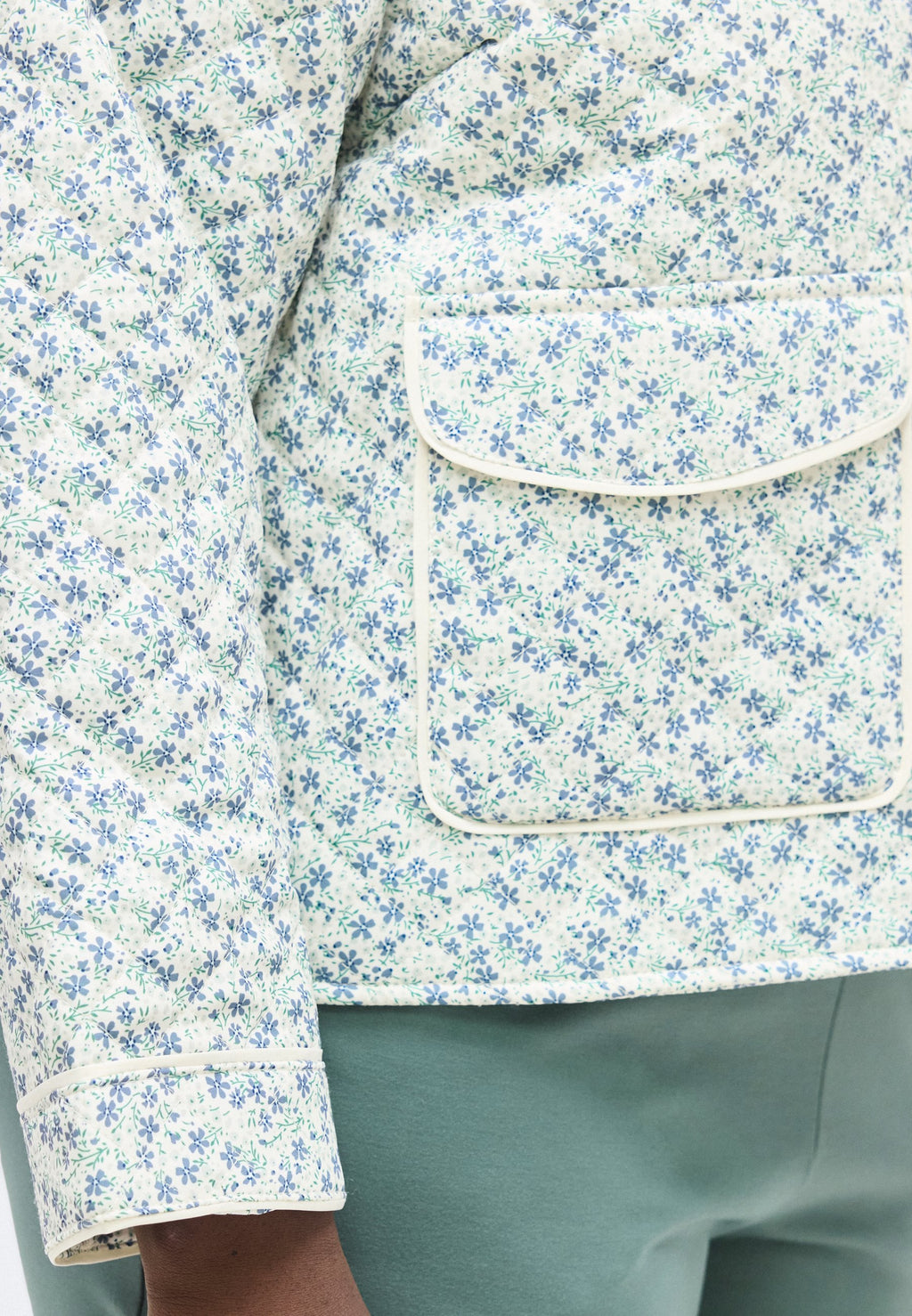 CARHALLIE JACKET  Media 6