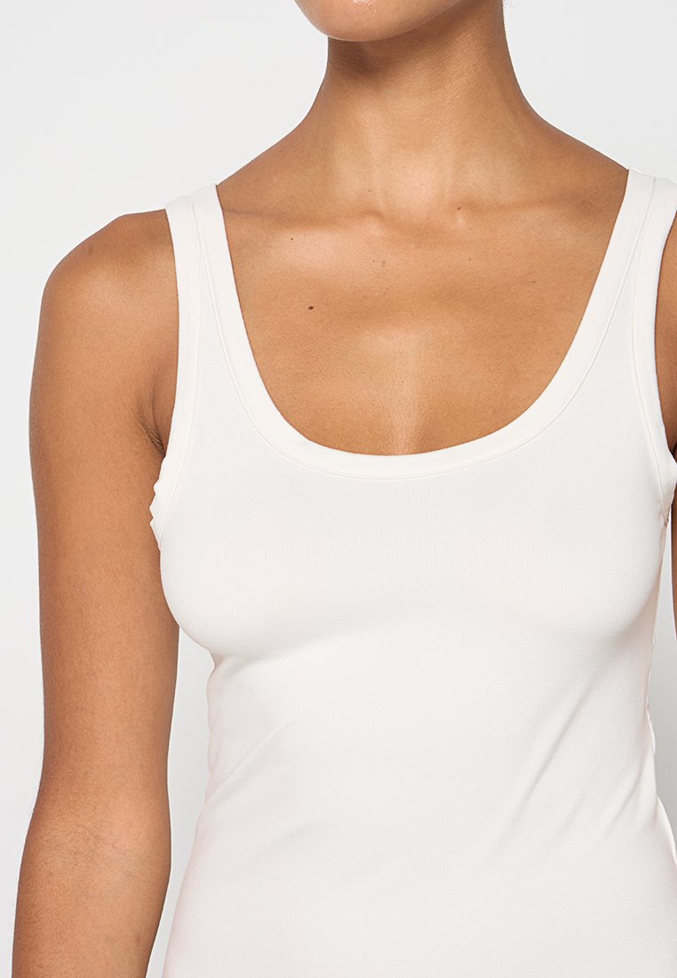 Under Armour MERIDIAN