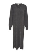 Langes graues Kleid aus gerippter Strickware, mit V-Ausschnitt, langen Ärmeln und seitlichen Schlitzen für mehr Bewegungsfreiheit.