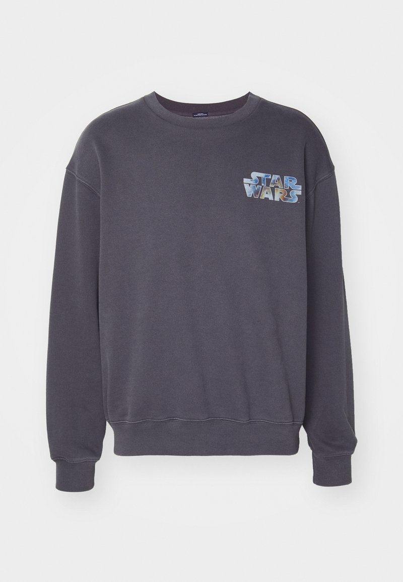 Grauer Sweatshirt mit Rundhalsausschnitt und Rippbündchen. Mit einem auffälligen "Star Wars"-Grafikdesign in Blau- und Hellblau-Tönen auf der Brust.
